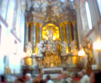 Po wyjściu z Kaplicy do Bazyliki