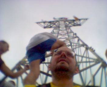 Na Giewoncie - na krzyż wspina brat Franek