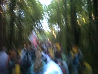 Leśnym traktem do Darżlubia (mimowolnie wyszło mi 'artystyczne' zdjęcie)