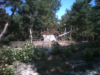 Po zakończeniu uroczystości gospodarze zaprosili nas na darmowe zwiedzanie Helu – tutaj po wyjściu z plaży po prawej stronie jedno z dział baterii im. H. Laskowskiego