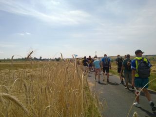 Po 3 godzinach marszu wreszcie widać Kosmolów