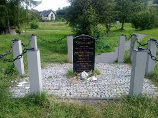 Macewa na terenie byłego cmentarza żydowskiego 