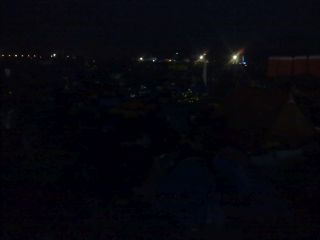 Widok z mojego miejsca w noc czuwania (godzina około 4 nad ranem)