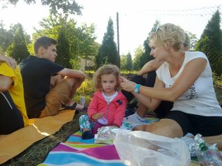 Najmłodsza pielgrzymkowa siostra Helenka - odpoczynek w Strachocicach